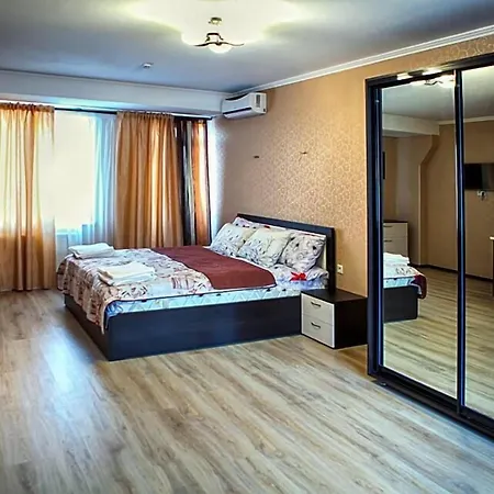 Lolo's Bliss מלון