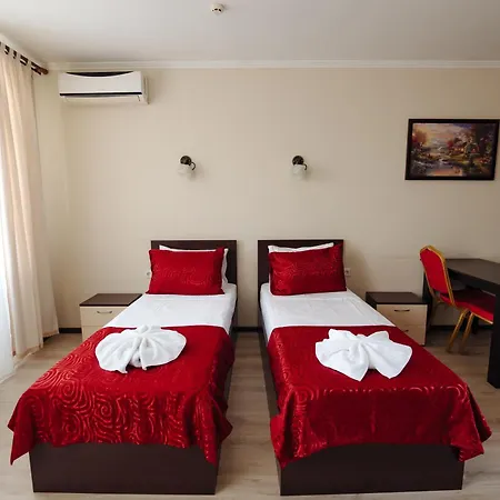מלון Lolo's Bliss 4*